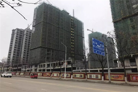 高级中学学区房圣都山水城一期3室2厅1卫105m2