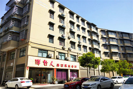 城东远航国际东区2室2厅1卫电梯5楼简单装修出售